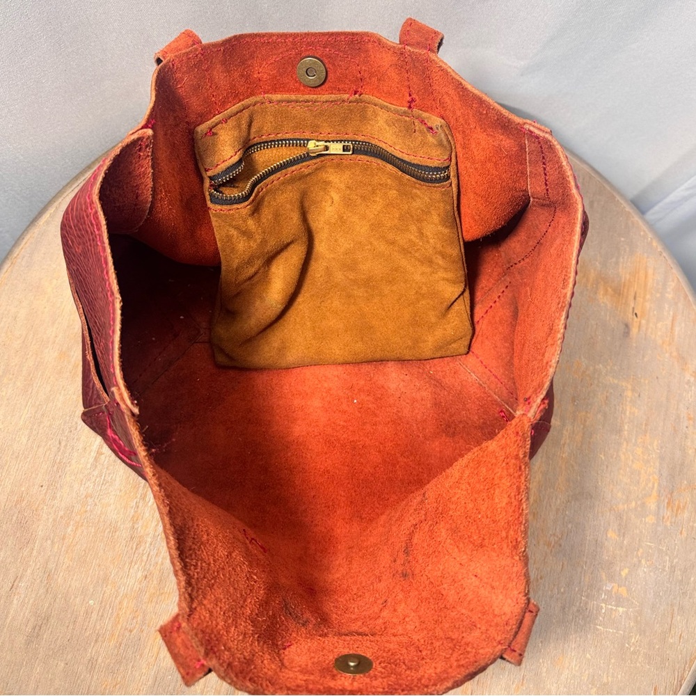Slouchy Vintage Style Red Leather Tote Bag - Picture 6 of 6